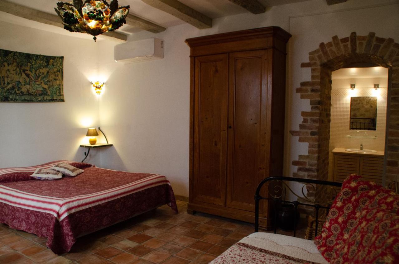 Hotel Les Remparts Venasque Luaran gambar