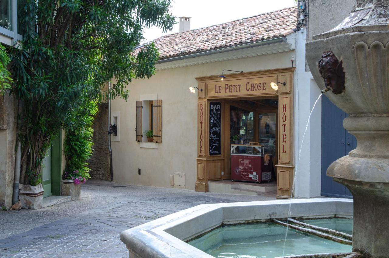 Hotel Les Remparts Venasque Luaran gambar